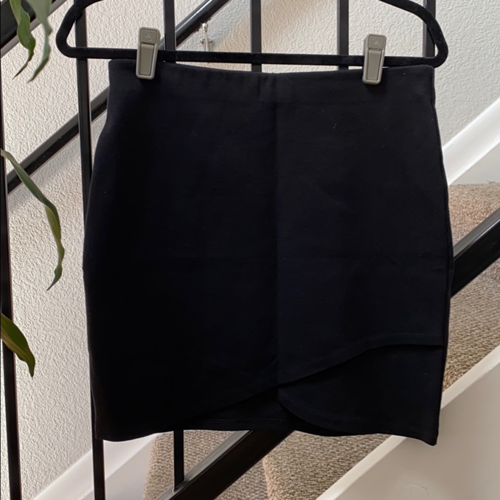 Black Knit Tulip Skirt